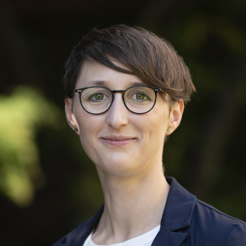 Dr. Noemi Bender